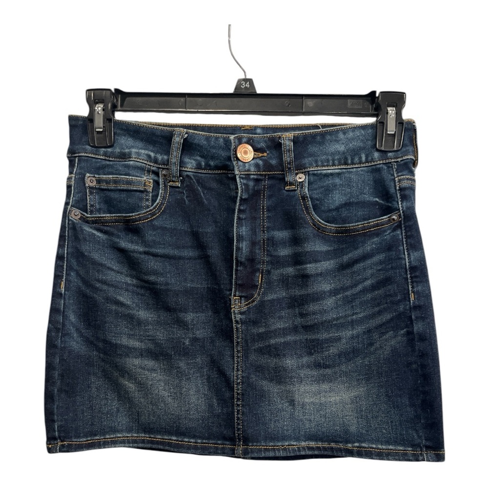American Eagle Stylish Denim Mini Skirt. Size 8